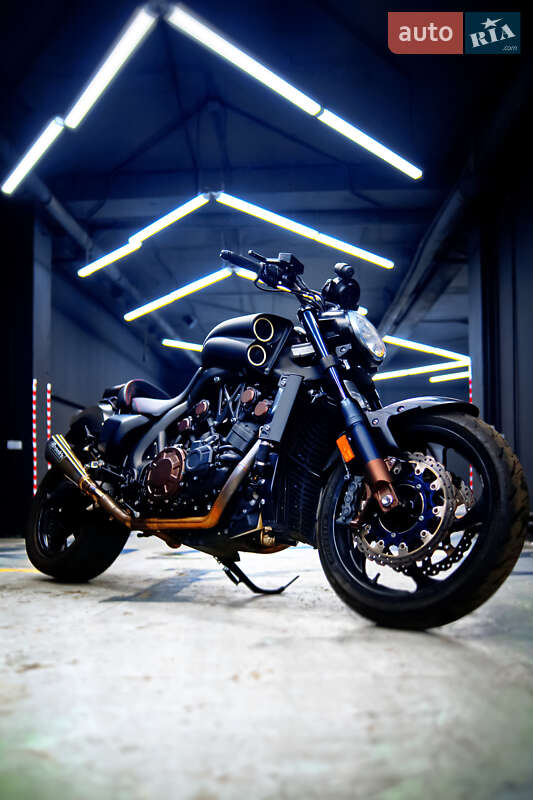 Yamaha VMAX 2009