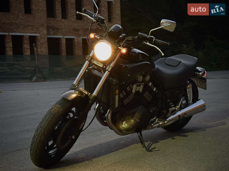 Мотоцикл Круизер Yamaha VMAX 1990 в Виннице
