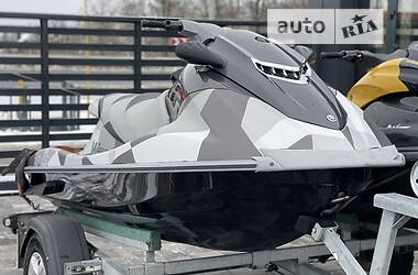 Гидроцикл спортивный Yamaha WaveRunner 2013 в Ровно