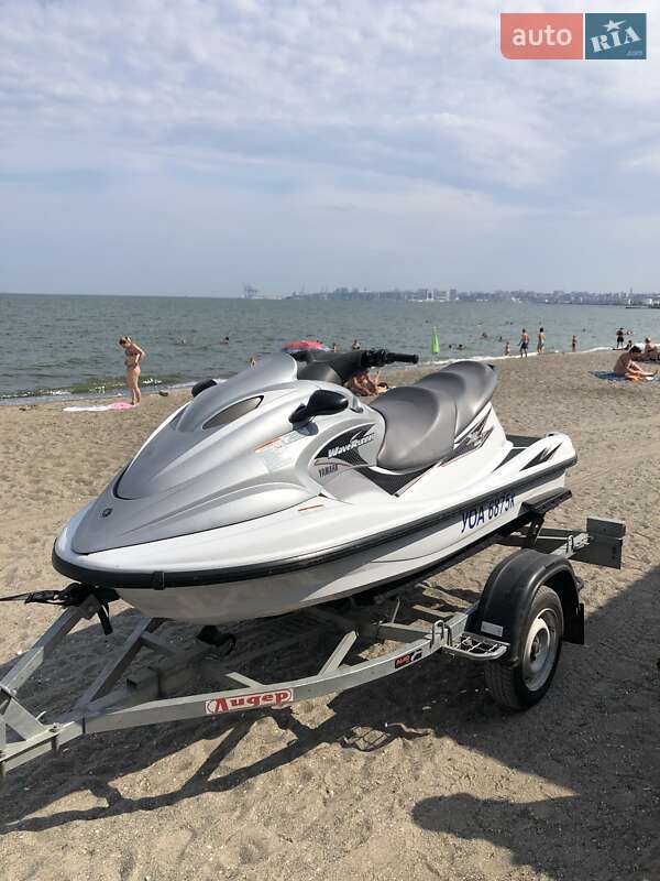 Гидроцикл туристический Yamaha WaveRunner 2002 в Одессе