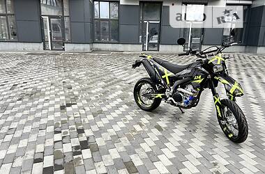 YAMAHA　VARANA S-20 Выхлопная труба Yasuni Z. Yamaha Bws / Slider / Minarelli