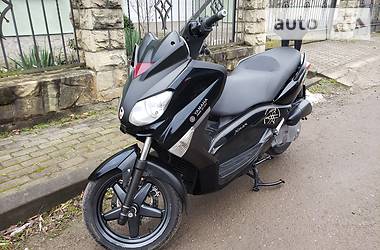 Максі-скутер Yamaha X-Max 250 2011 в Івано-Франківську