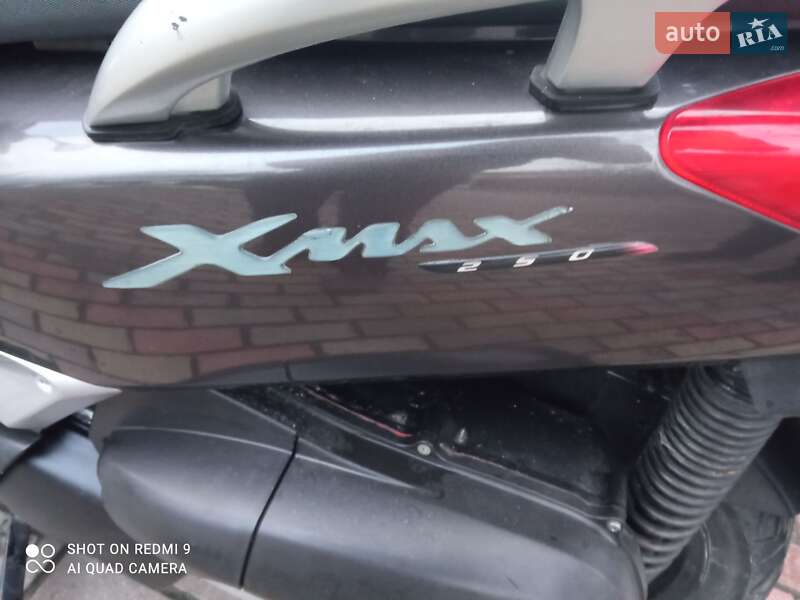 Максі-скутер Yamaha X-Max 250 2006 в Полонному