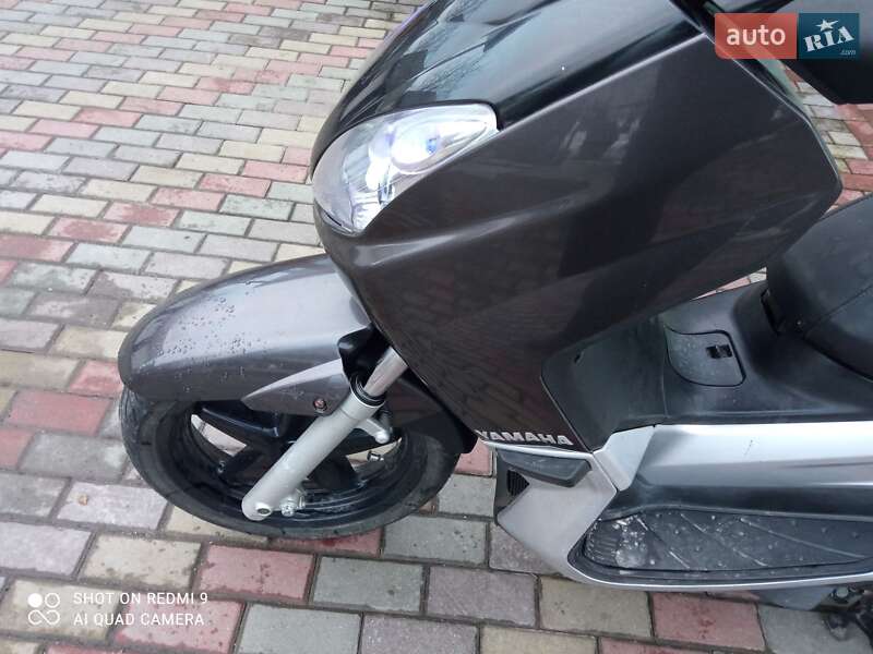 Максі-скутер Yamaha X-Max 250 2006 в Полонному