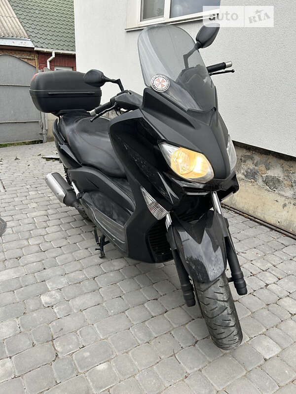 Макси-скутер Yamaha X-Max 250 2013 в 