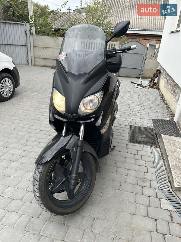 Максі-скутер Yamaha X-Max 250 2013 в Вінниці