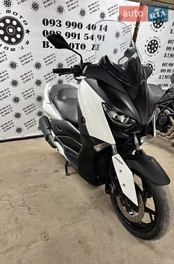 Максі-скутер Yamaha X-Max 250 2018 в Житомирі