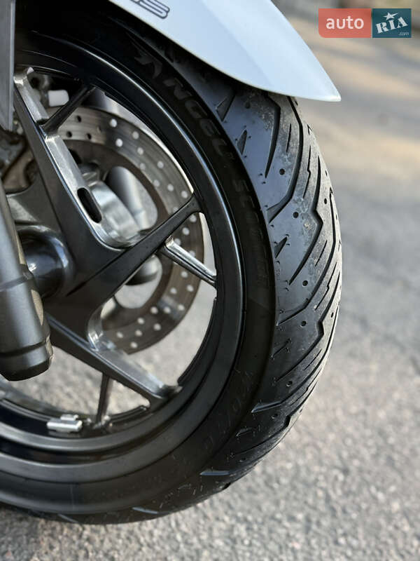 Макси-скутер Yamaha X-Max 250 2015 в Виннице