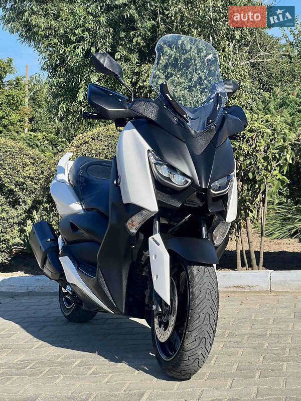 Yamaha X-Max 250 2018