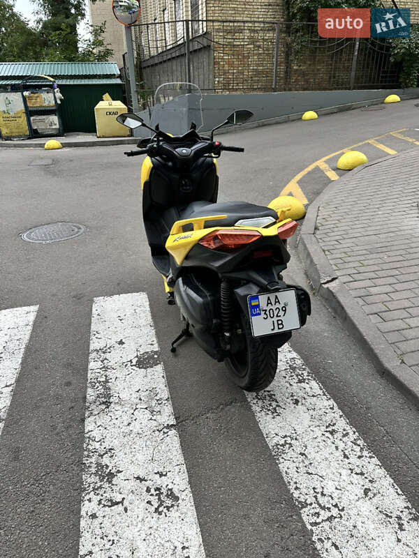 Макси-скутер Yamaha X-Max 250 2018 в Киеве