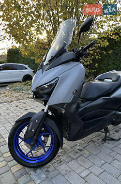 Макси-скутер Yamaha X-Max 300 2021 в 