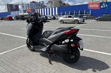 Максі-скутер Yamaha X-Max 300 2018 в 