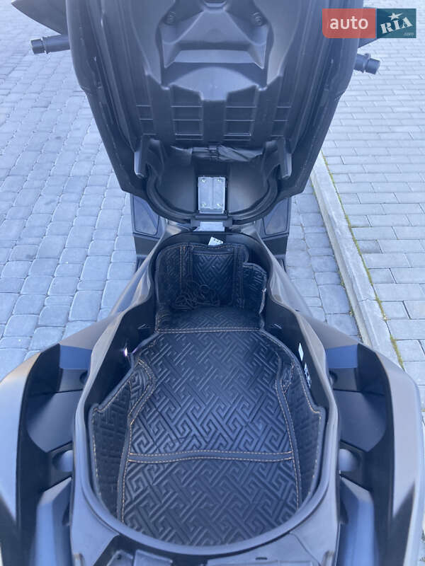 Макси-скутер Yamaha X-Max 300 2024 в Киеве