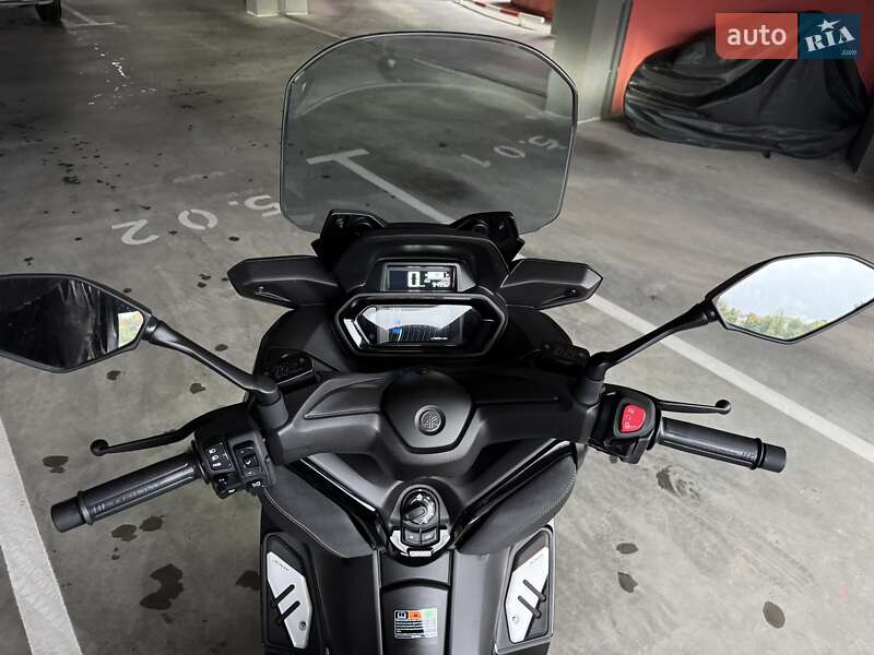 Макси-скутер Yamaha X-Max 2024 в Киеве