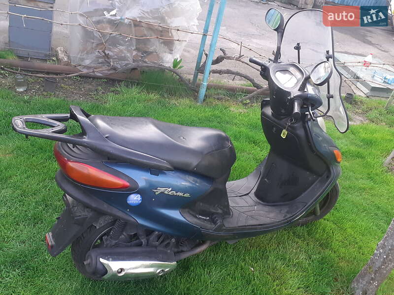 Максі-скутер Yamaha XC 2001 в Білій Церкві