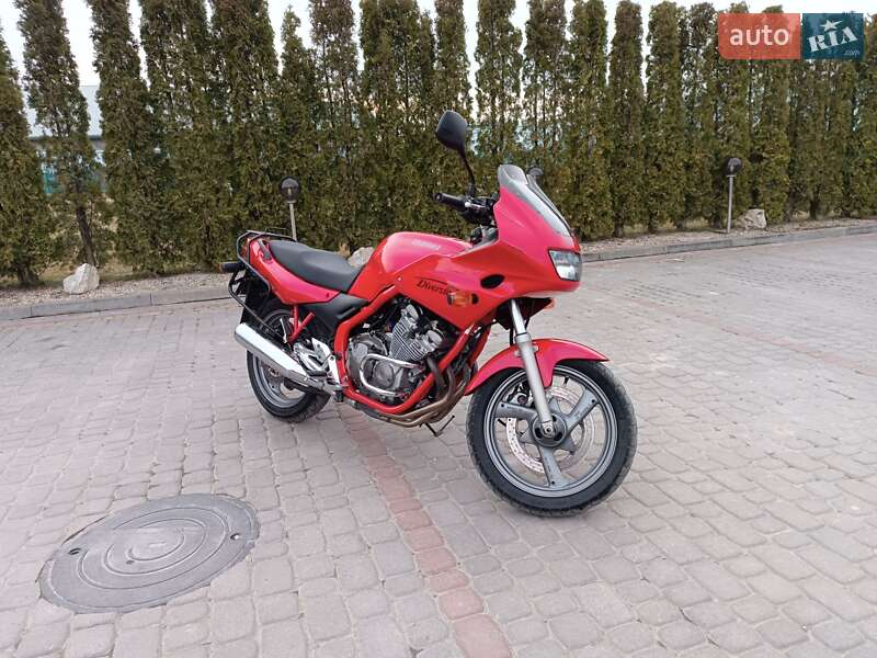 Мотоцикл Спорт-туризм Yamaha XJ 600 Diversion 1997 в Дунаевцах