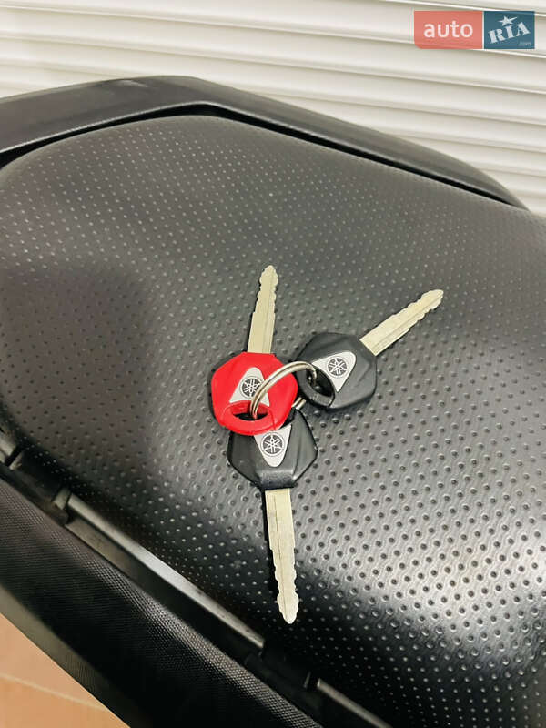 Мотоцикл Без обтекателей (Naked bike) Yamaha XJ6 Diversion 2010 в Киеве