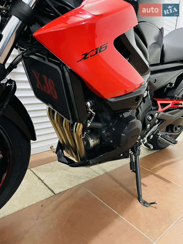 Мотоцикл Без обтікачів (Naked bike) Yamaha XJ6 Diversion 2013 в Києві