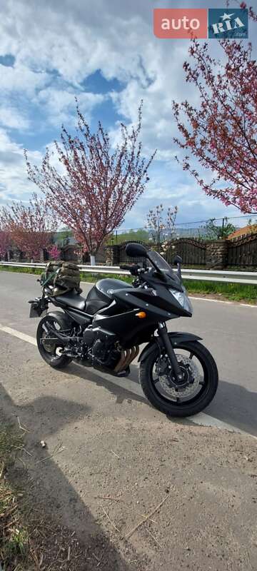 Мотоцикл Спорт-туризм Yamaha XJ6 2012 в Чернігові