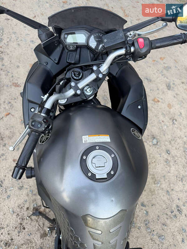 Мотоцикл Без обтікачів (Naked bike) Yamaha XJ6 2013 в Вінниці