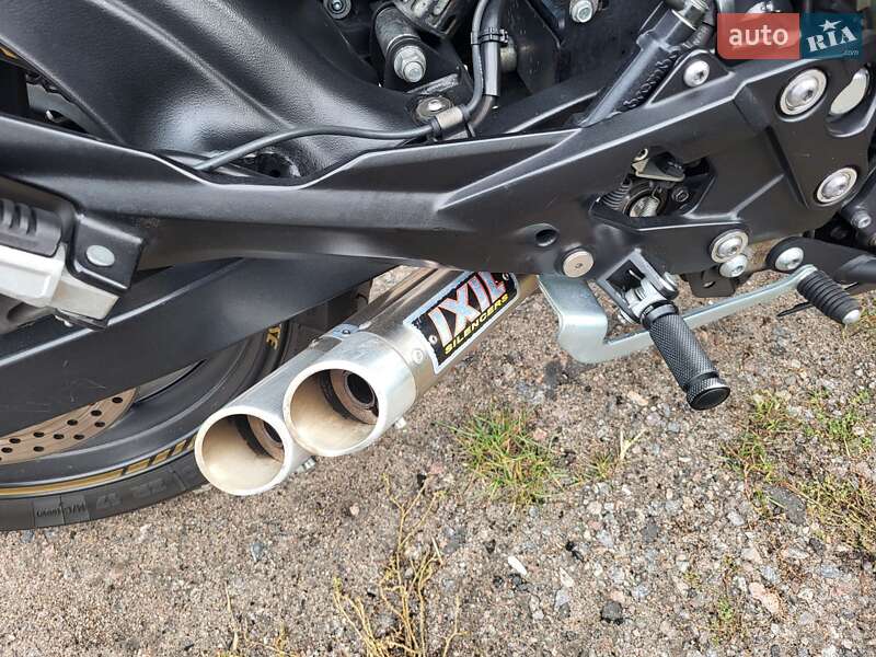 Мотоцикл Без обтікачів (Naked bike) Yamaha XJ6 2010 в Кременчуці фото 6 Мотоцикл Без обтікачів (Naked bike) Yamaha XJ6 2010 в Кременчуці