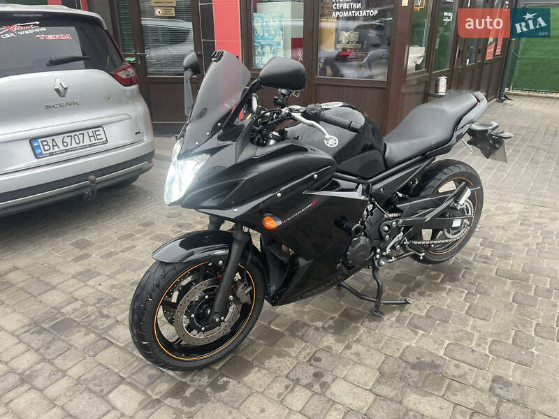 Yamaha XJ6 2014