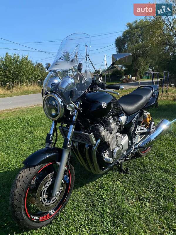 Yamaha XJR 1300 2005