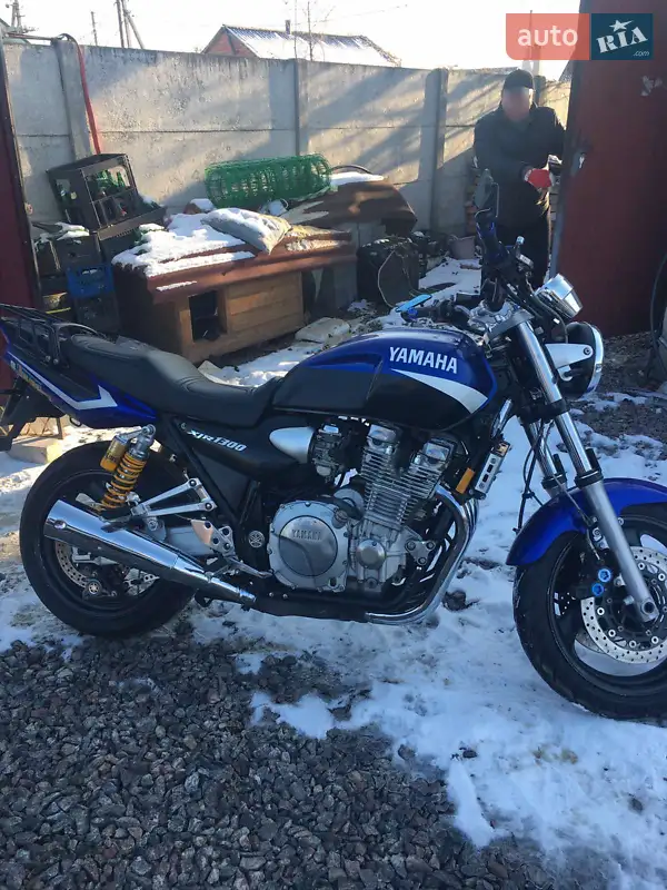 Мотоцикл Классік Yamaha XJR 1300 2002 в 