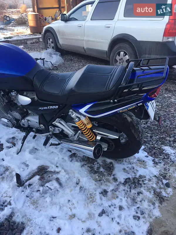 Мотоцикл Классік Yamaha XJR 1300 2002 в 