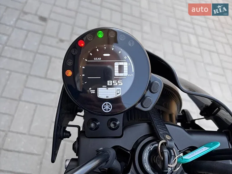Yamaha XSR 700 2024