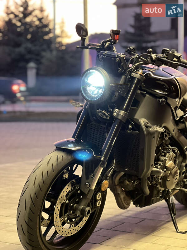 Мотоцикл Без обтекателей (Naked bike) Yamaha XSR 900 2024 в Киеве