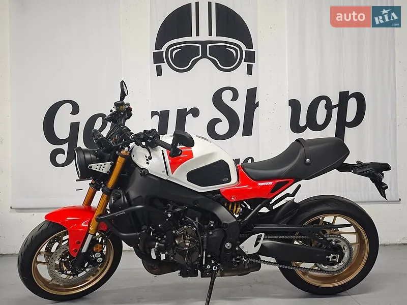 Yamaha XSR 900 2024