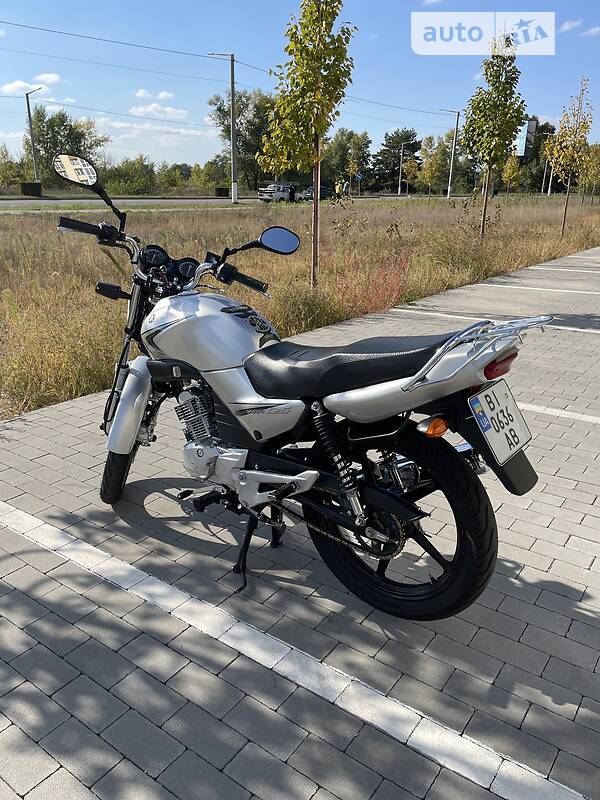Yamaha YBR 125
