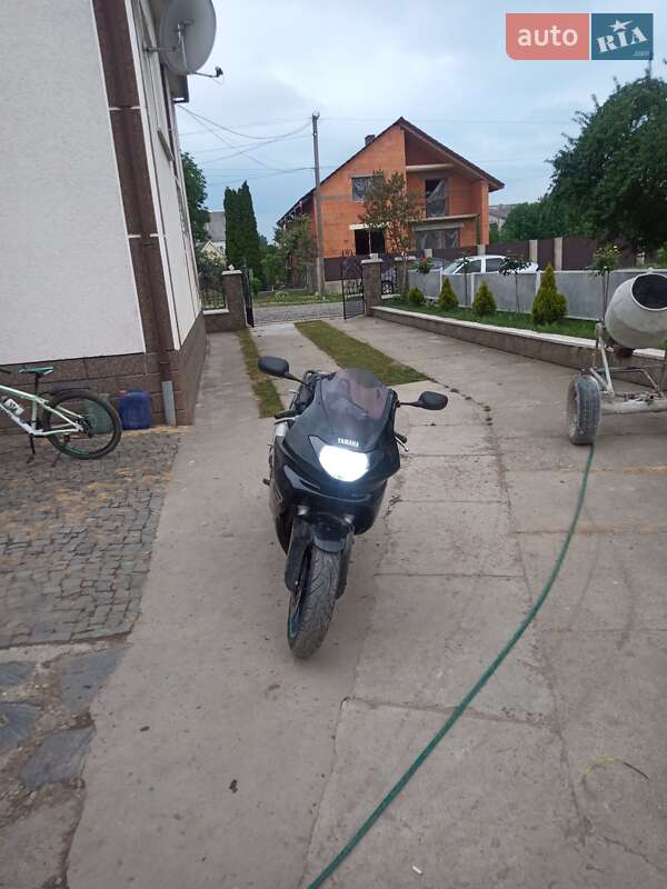 Спортбайк Yamaha YZF 600R Thundercat 2000 в 
