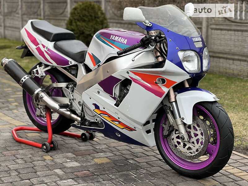 Мотоцикл Супермото (Motard) Yamaha YZF 750R 1995 в Буске