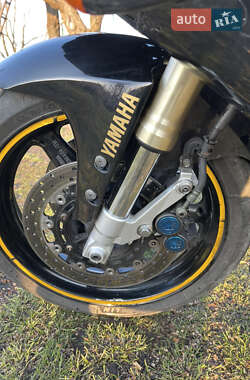 Спортбайк Yamaha YZF R1 1998 в 