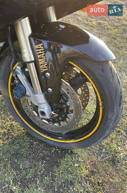 Спортбайк Yamaha YZF R1 1998 в 