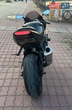 Спортбайк Yamaha YZF R1 2004 в 