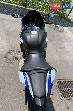 Спортбайк Yamaha YZF R1 2023 в Киеве