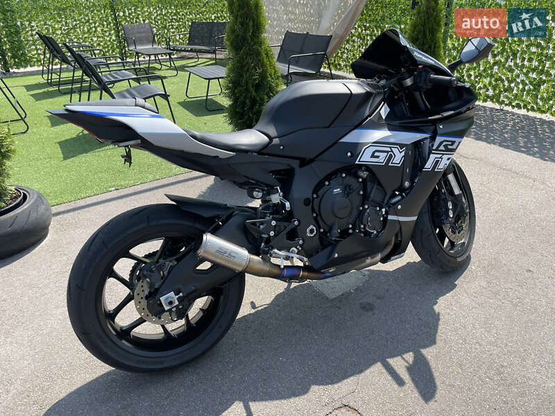 Спортбайк Yamaha YZF R1 2023 в Киеве фото 5 Спортбайк Yamaha YZF R1 2023 в Киеве