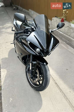 Спортбайк Yamaha YZF R1 2012 в Врадиевке
