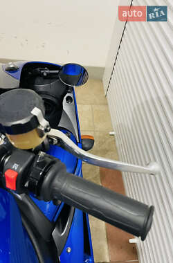 Спортбайк Yamaha YZF R1 2008 в 