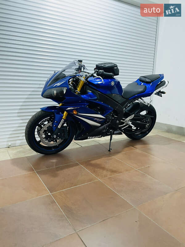 Спортбайк Yamaha YZF R1 2008 в Киеве