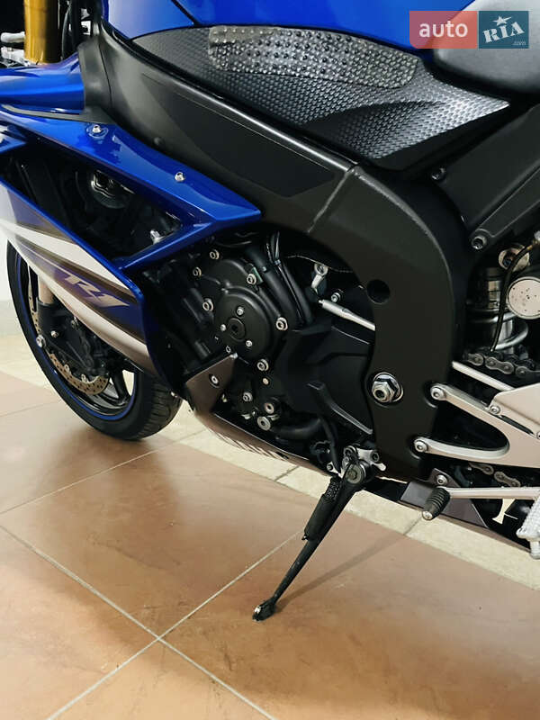 Спортбайк Yamaha YZF R1 2008 в Киеве