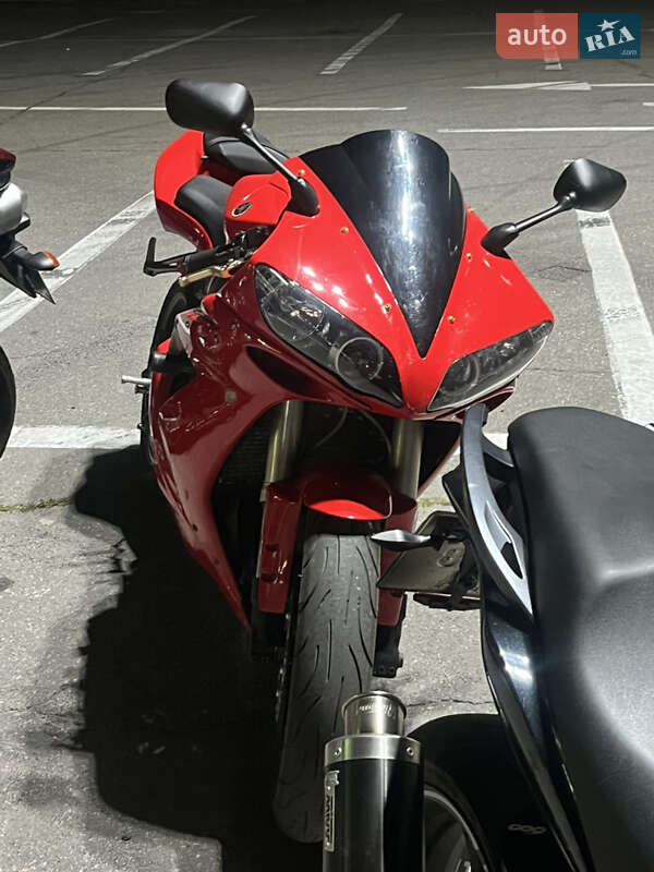 Спортбайк Yamaha YZF R1 2007 в 