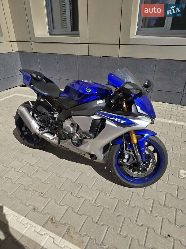 Yamaha YZF R1 2015