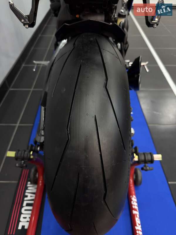 Спортбайк Yamaha YZF R1 2022 в Кропивницком