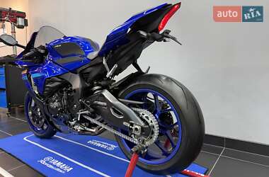 Спортбайк Yamaha YZF R1 2022 в 