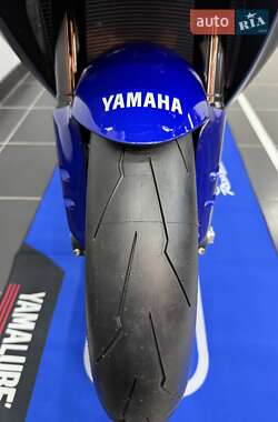 Спортбайк Yamaha YZF R1 2022 в 