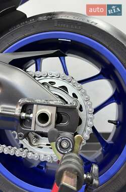 Спортбайк Yamaha YZF R1 2022 в 